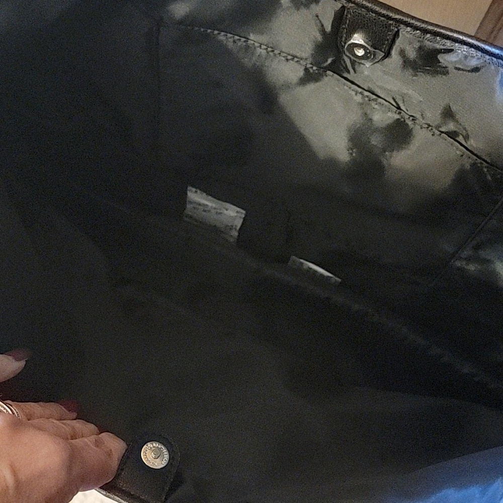 Victoris Secret Tote - Picture 4 of 4